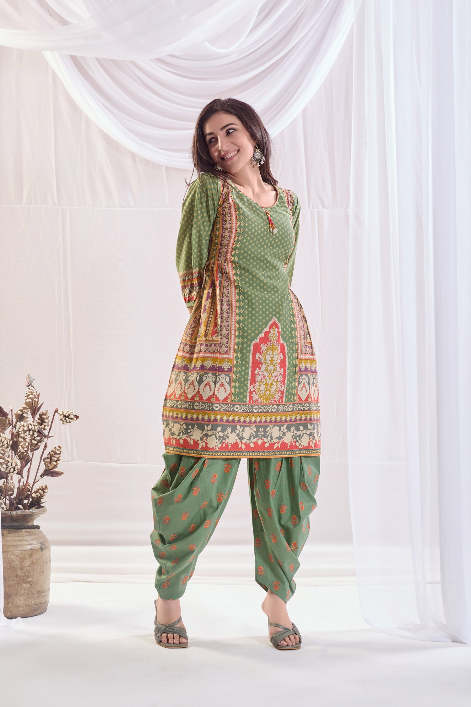 Green Cotton Printed Kurta set with Embroidery