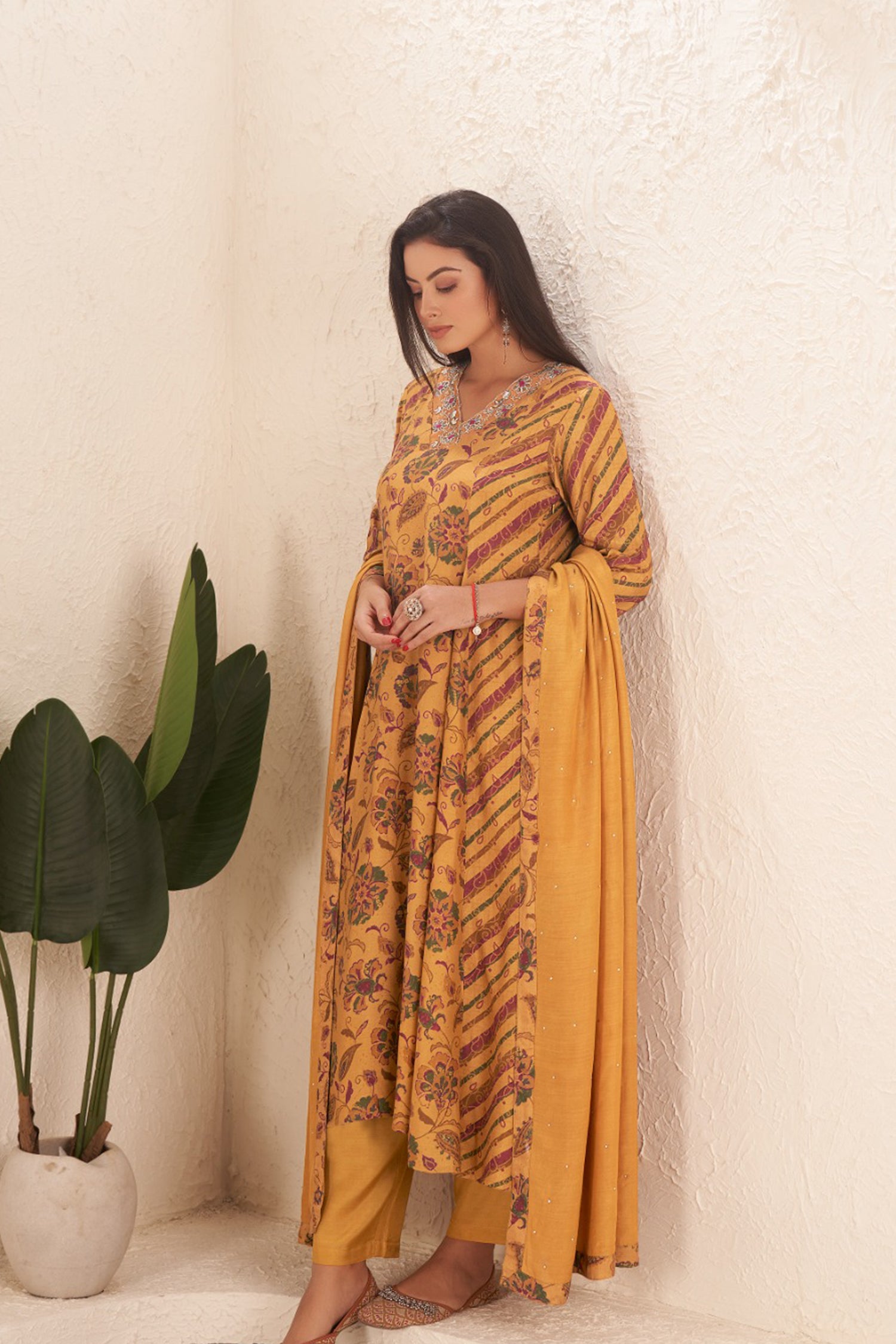 Amber Muslin Silk Printed Kurta set with Embroidery