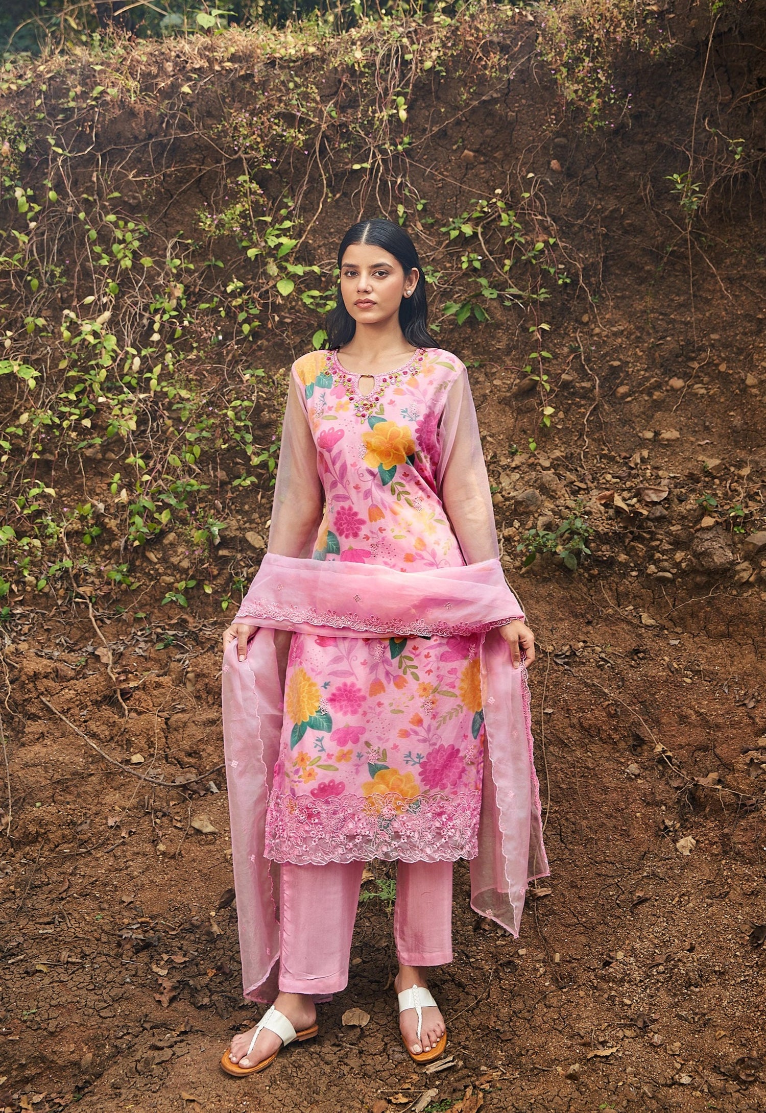 Gulabi Bahaar Organza Printed Kurta set with Embroidery