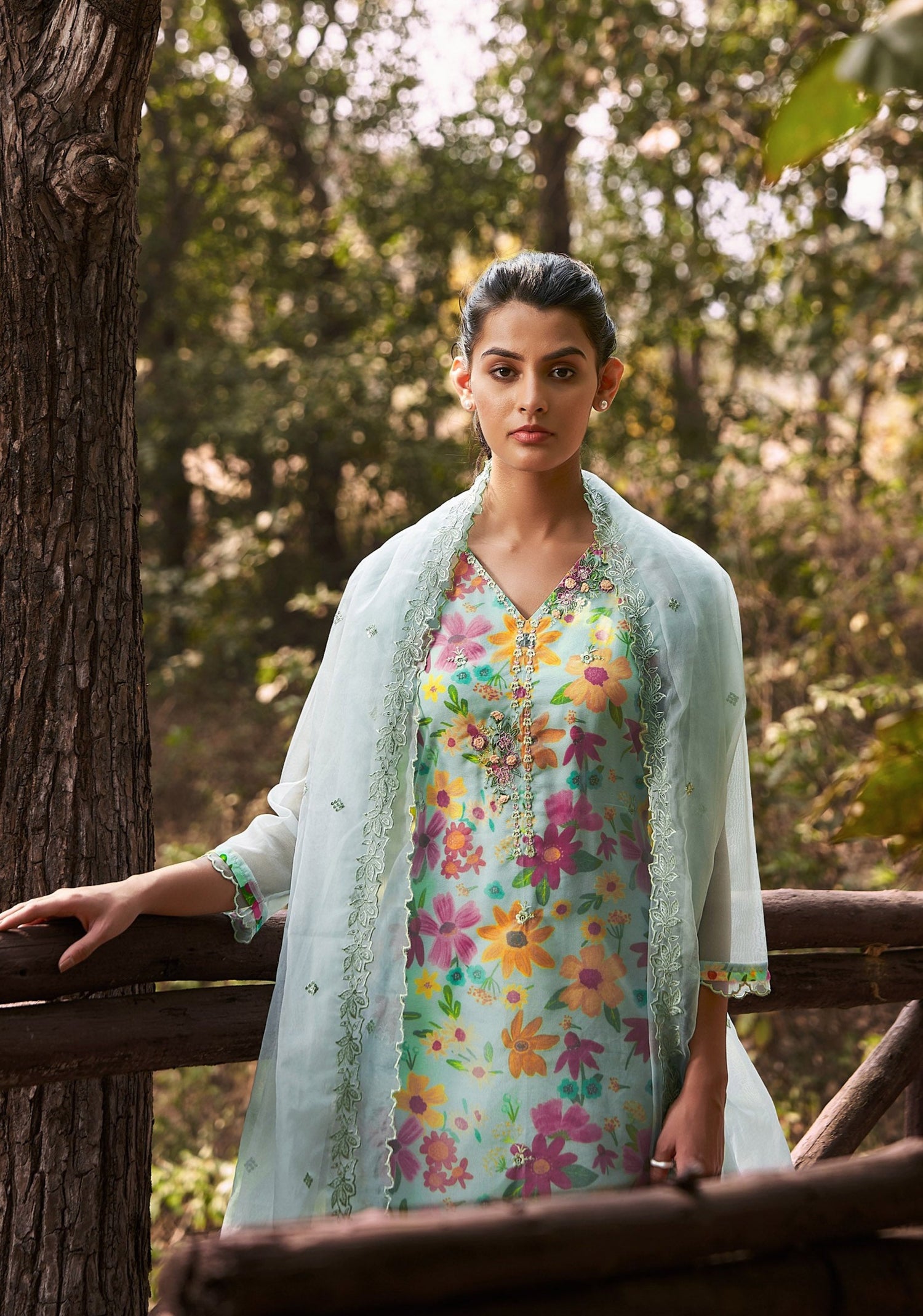 Motiya Phool Organza Printed Kurta set with Embroidery