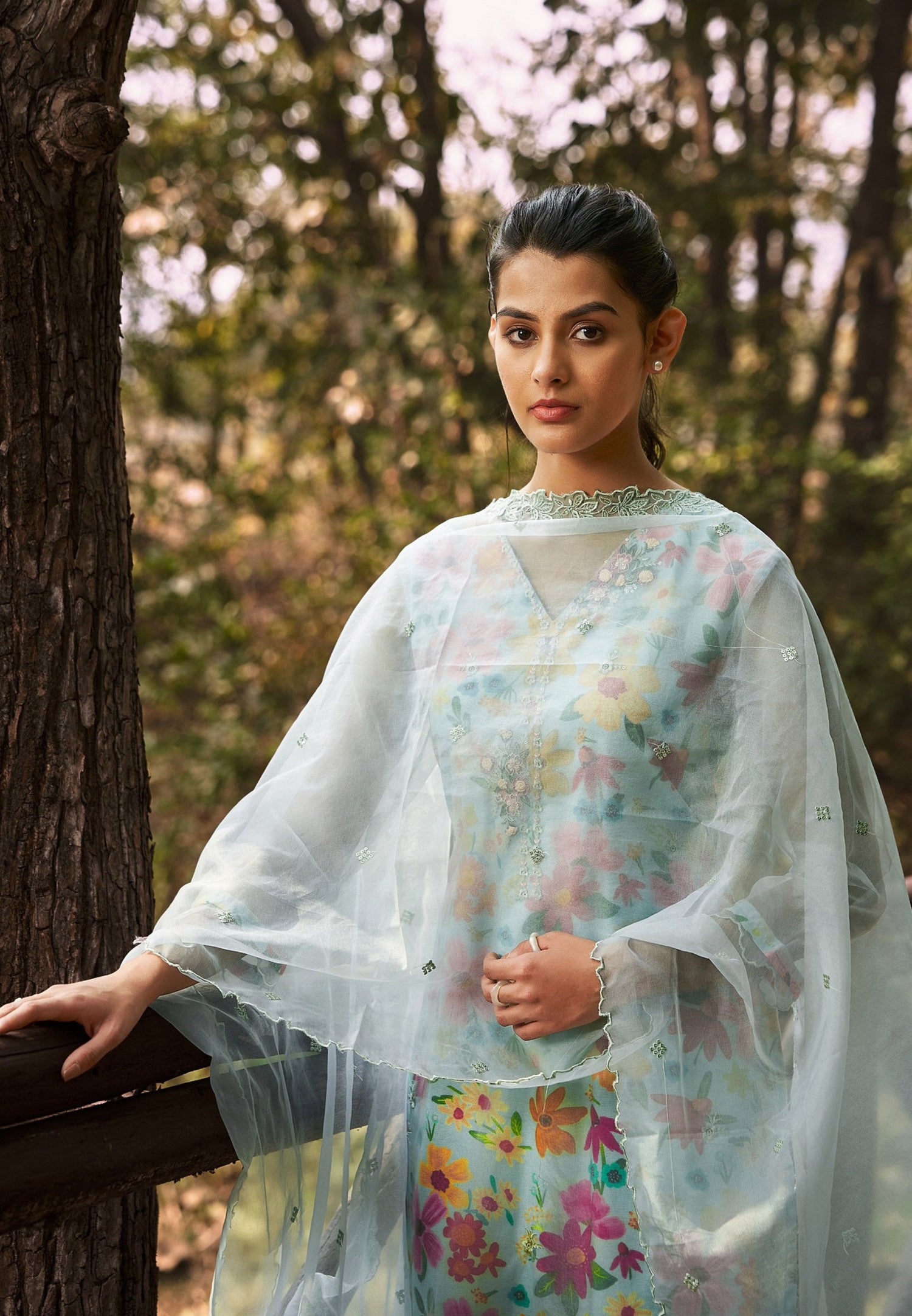 Motiya Phool Organza Printed Kurta set with Embroidery