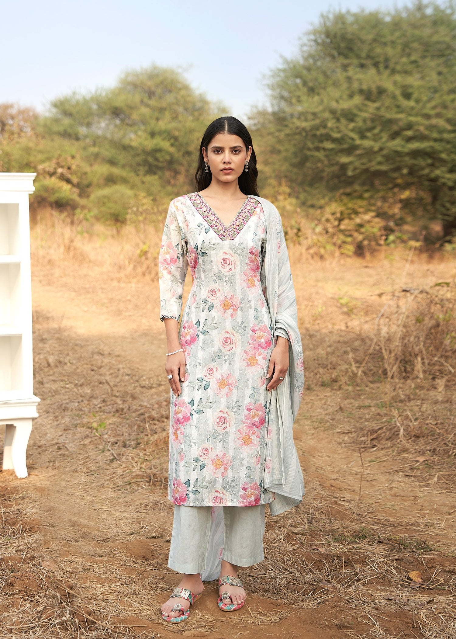 Misty Floral Linen Printed Kurta set with Embroidery