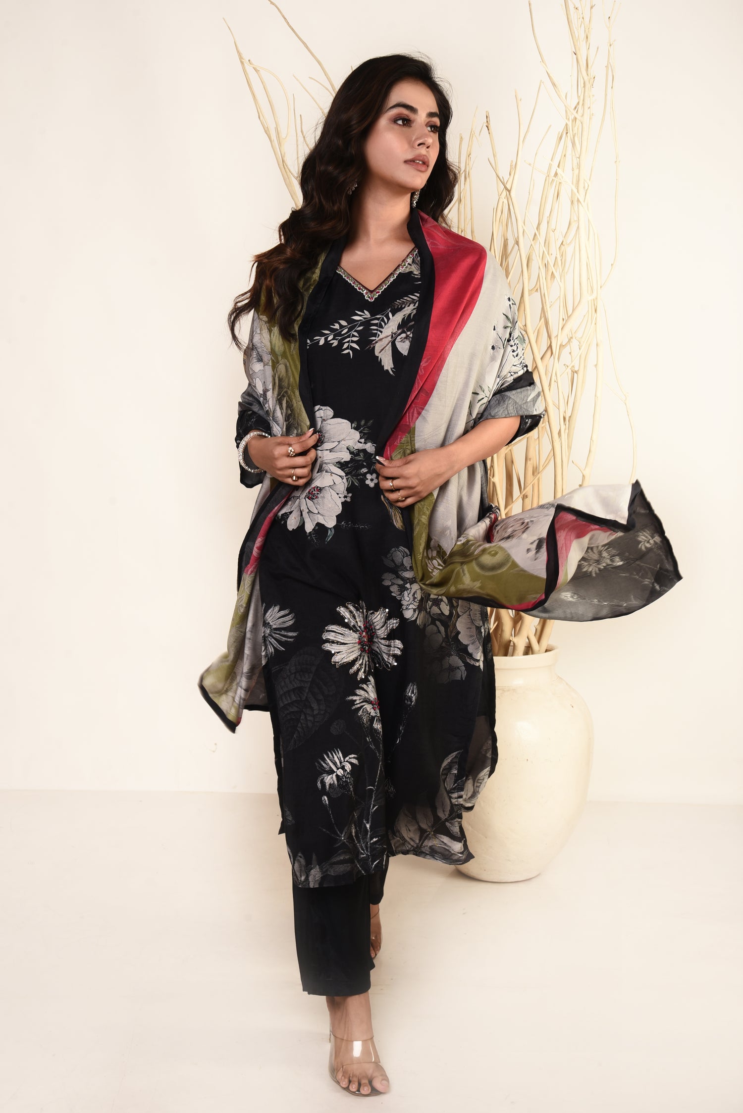 Black & White Muslin Silk Floral Printed Kurta set with Embroidery