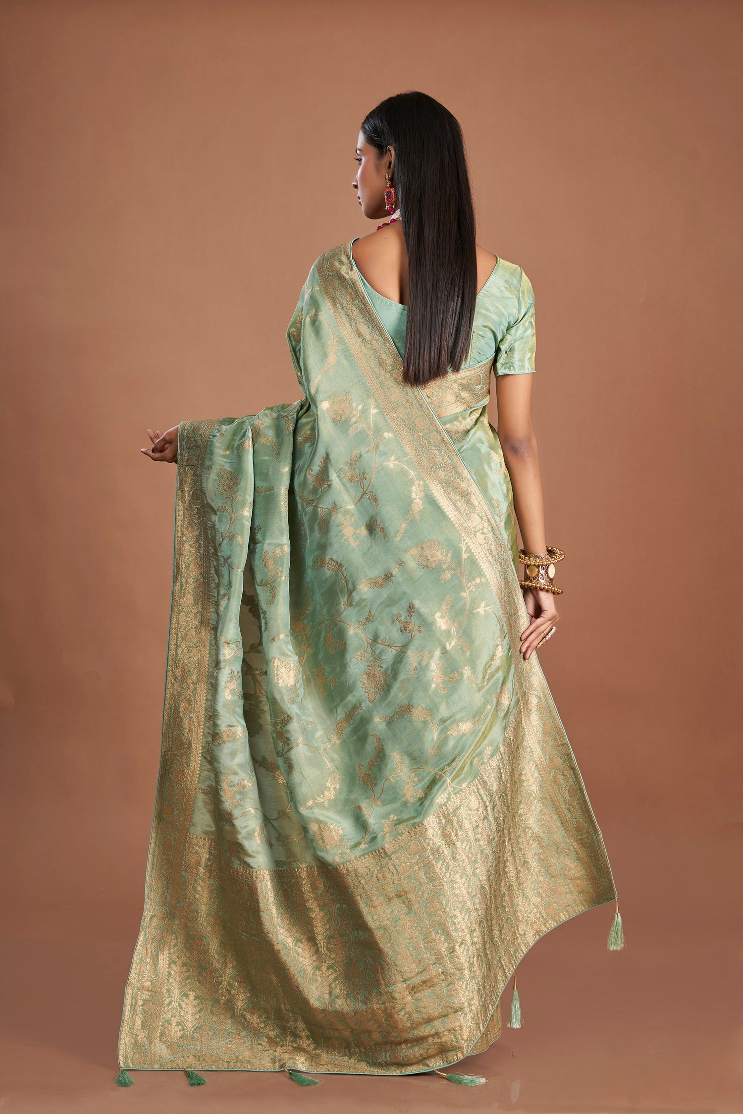 Women Green Viscose Tissue Zari Saree