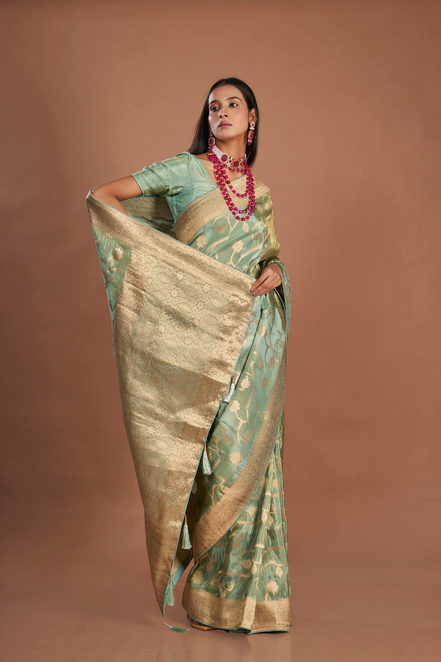 Women Green Viscose Tissue Zari Saree