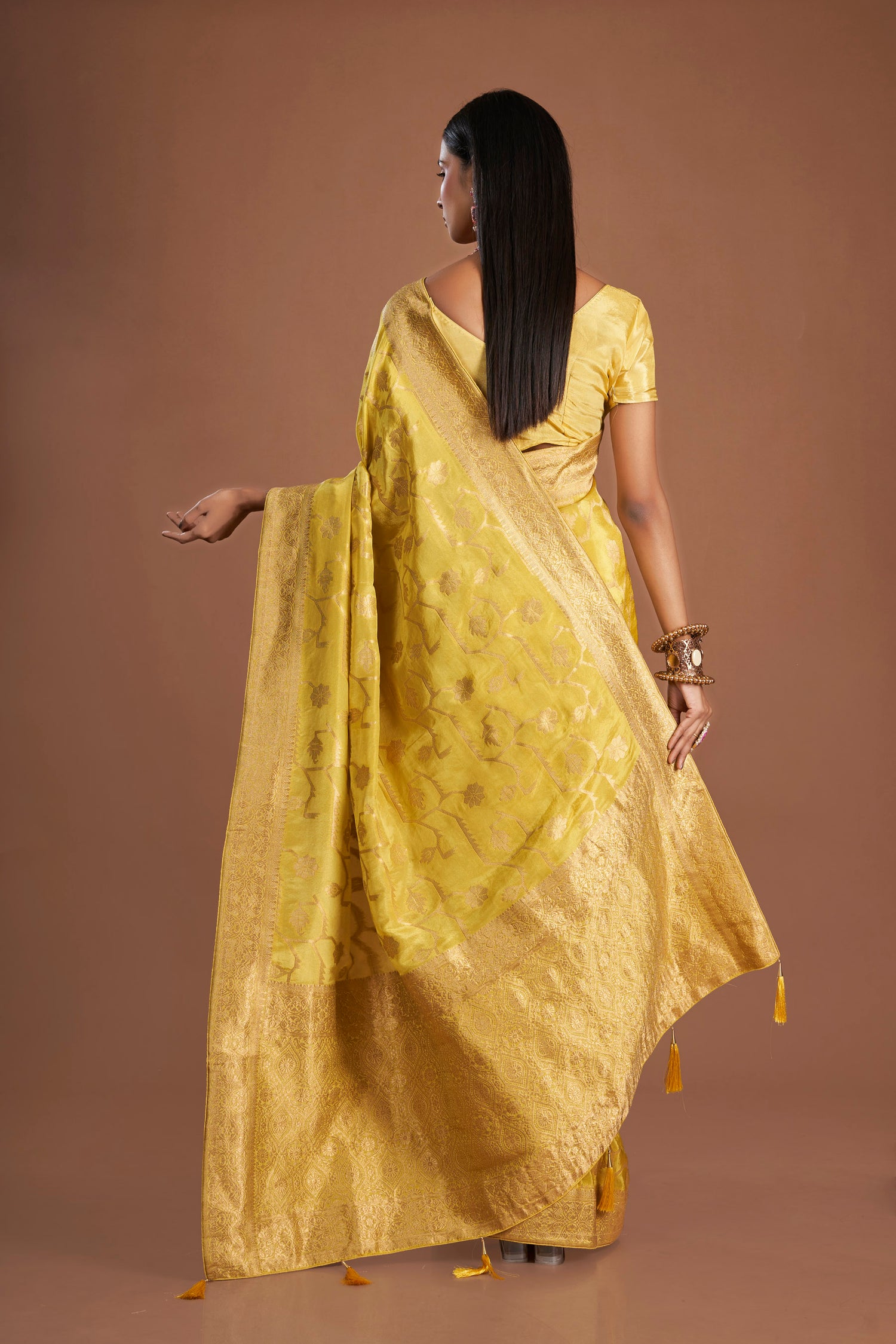 Women Yellow Viscose Tissue Zari Saree