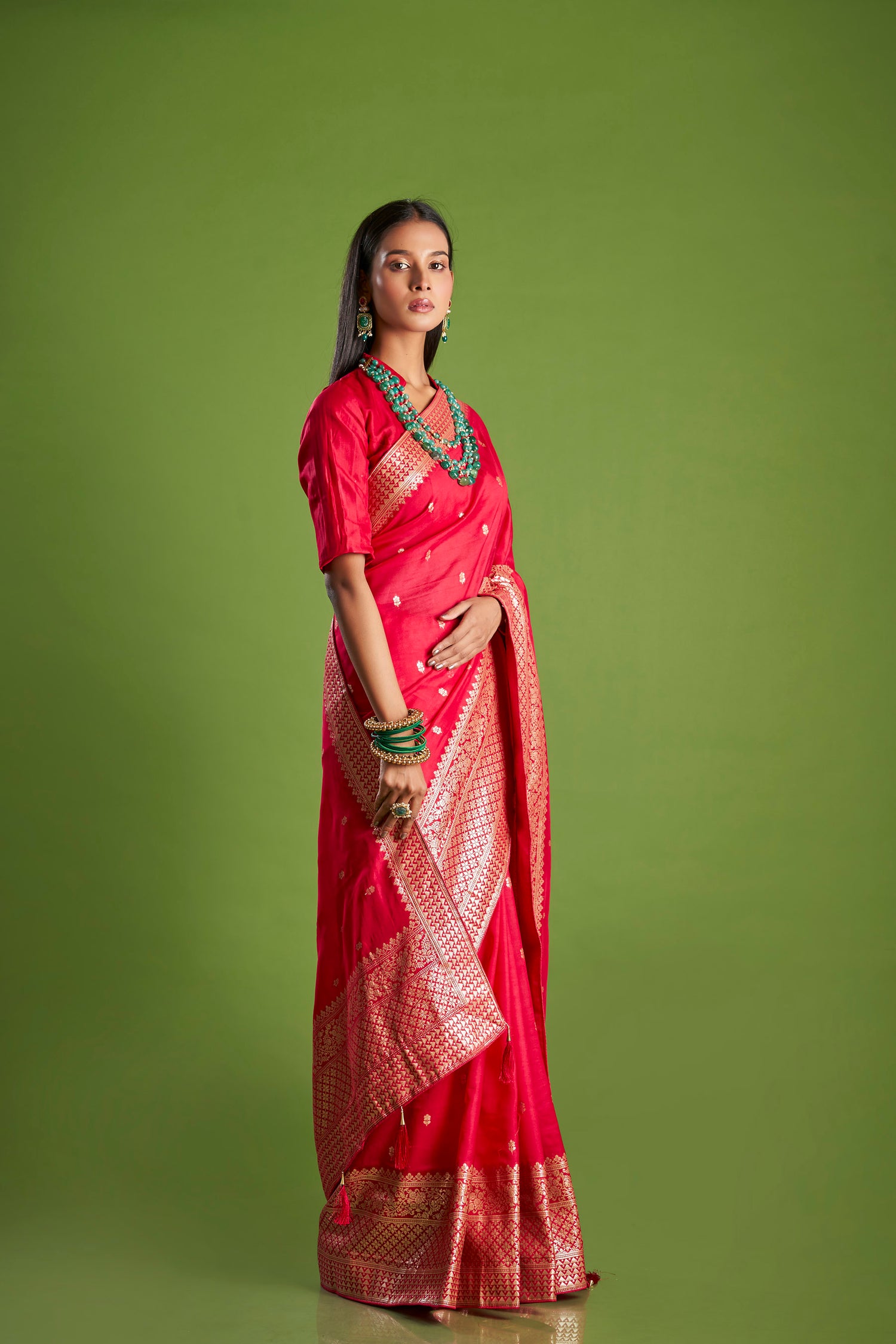 Red Organza Shimmer Khaddi Saree