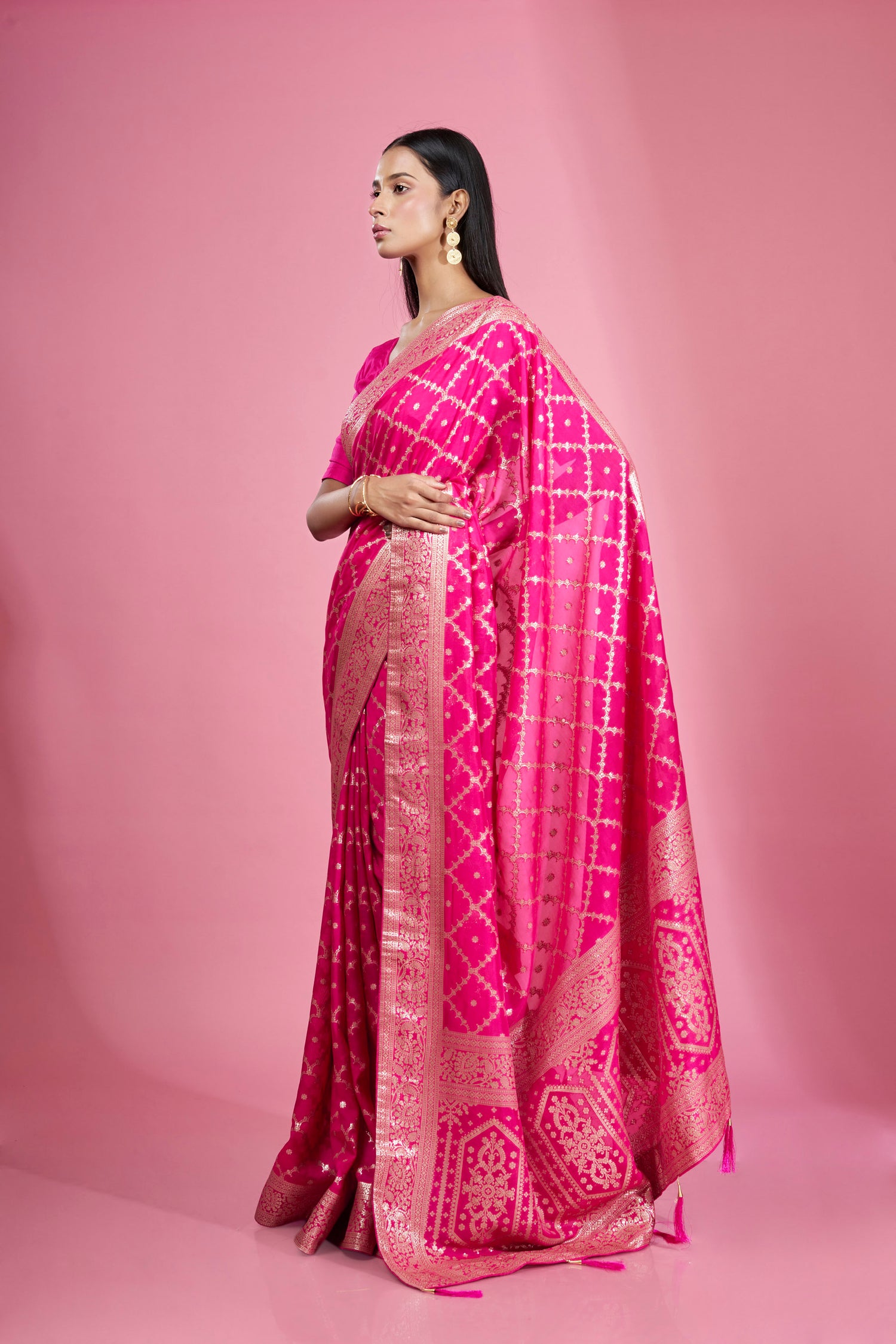 Women Rani Organza Weaving zari Saree