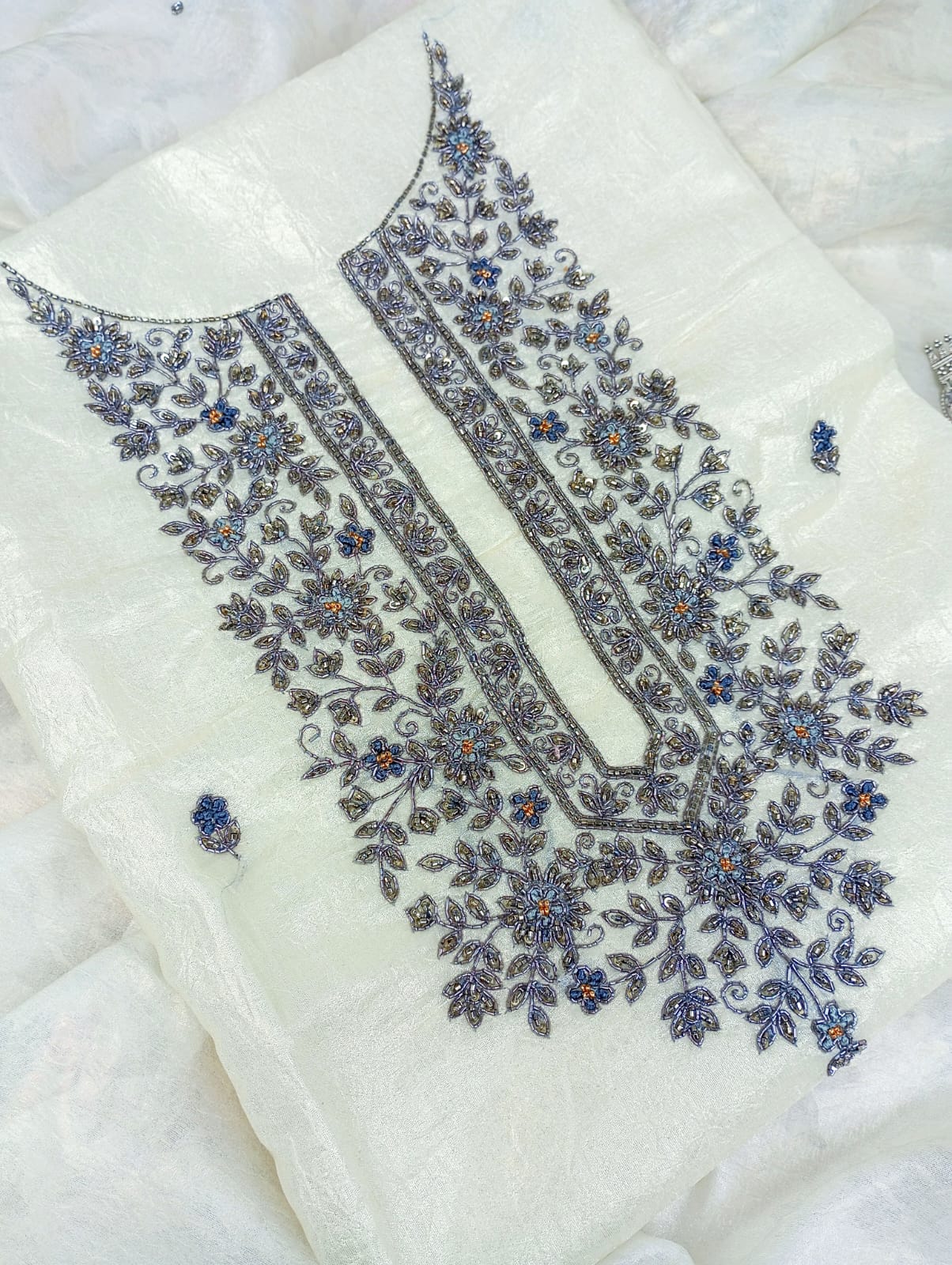 TISSUE EMBROIDERED SUIT SET