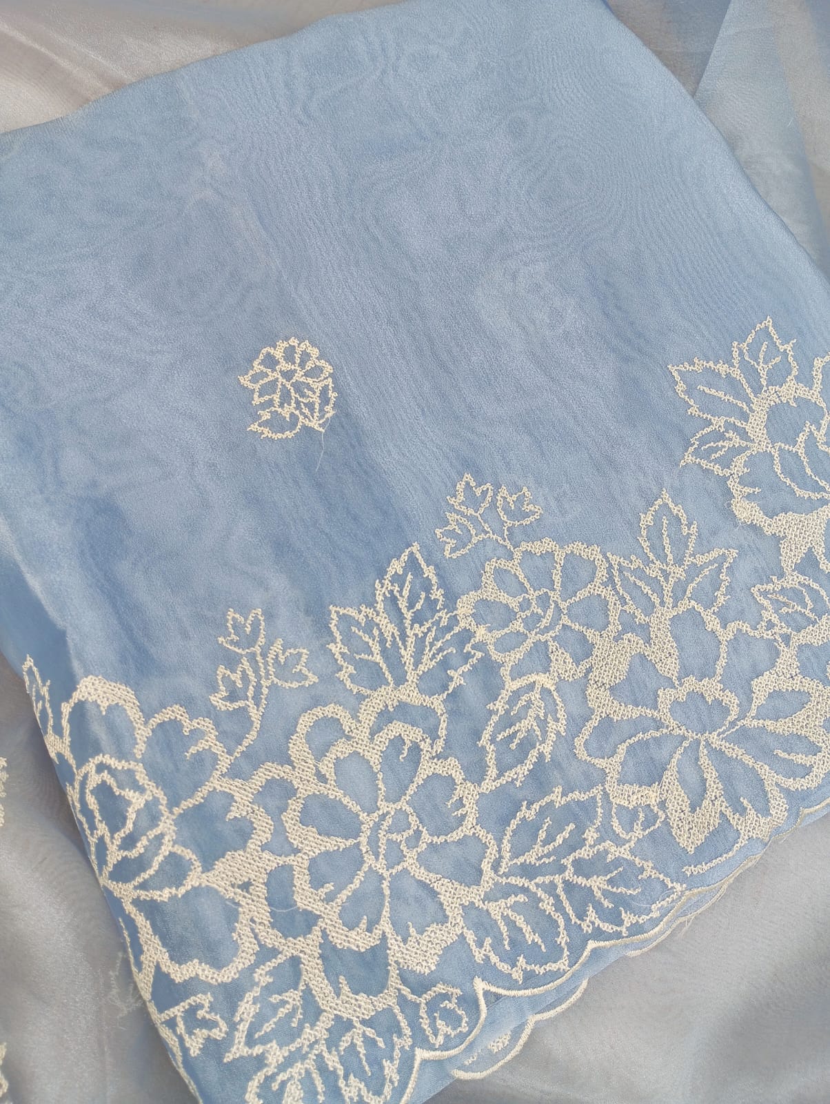 TISSUE EMROIDERED SUIT SET