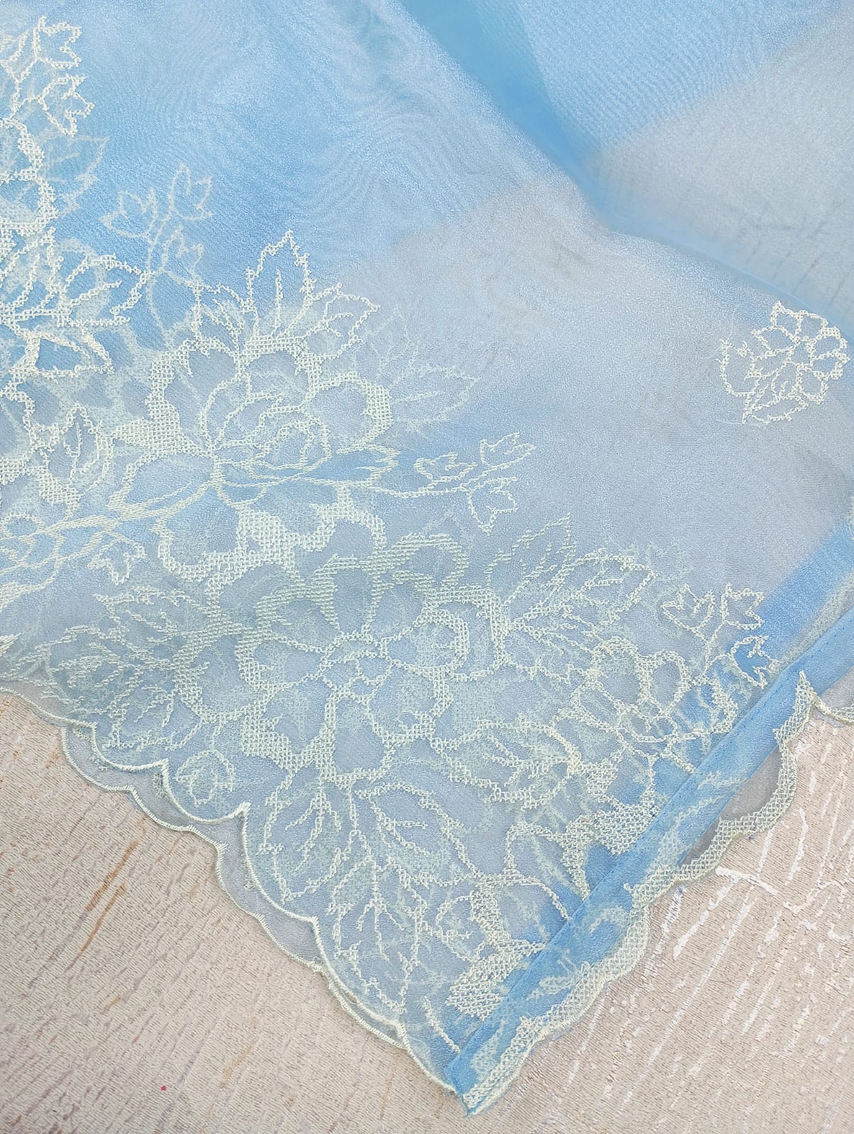 TISSUE EMROIDERED SUIT SET