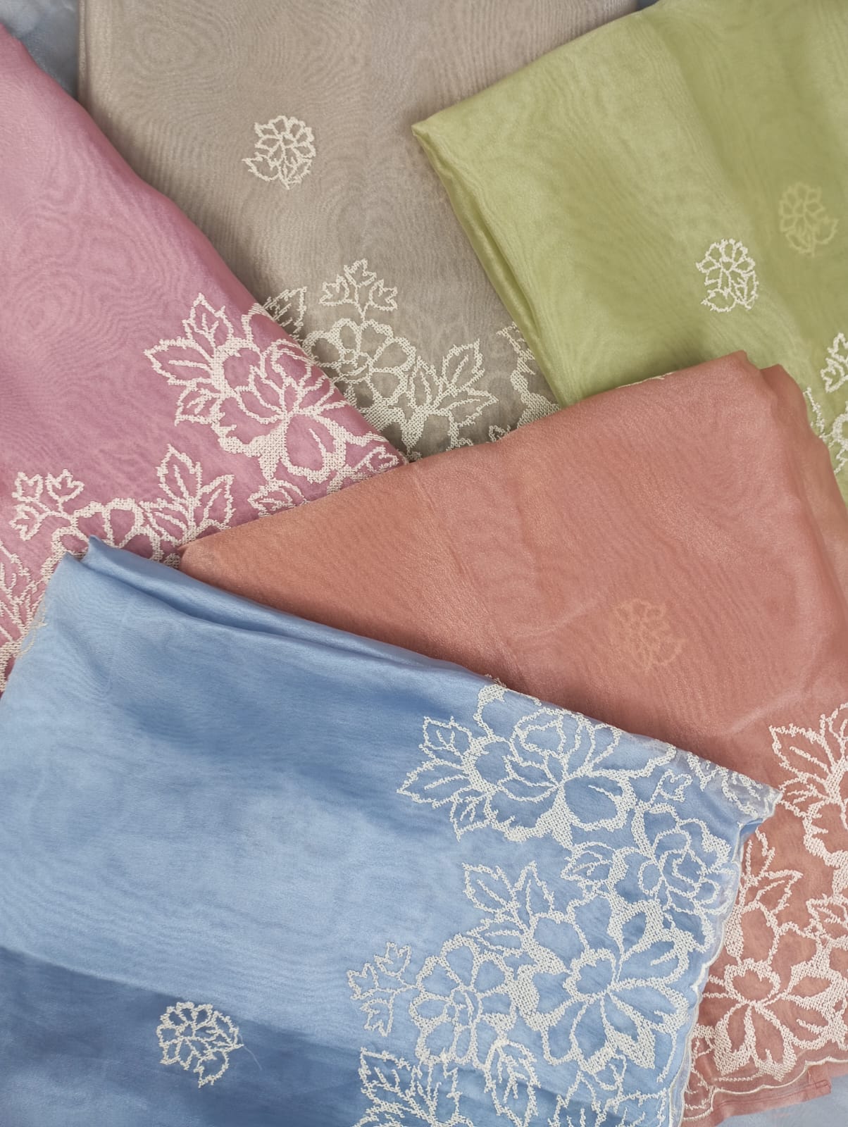 TISSUE EMROIDERED SUIT SET