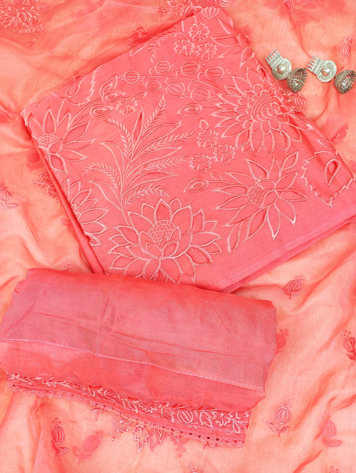 EMBROIDERED SUIT SET