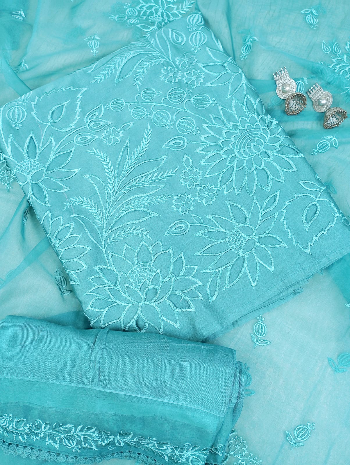 EMBROIDERED SUIT SET