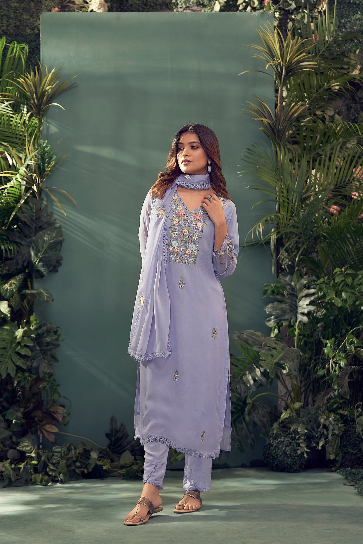 Pearl Sheen Embroidered Kurta & Pant